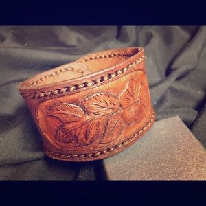 Hand tooled leather bracelet